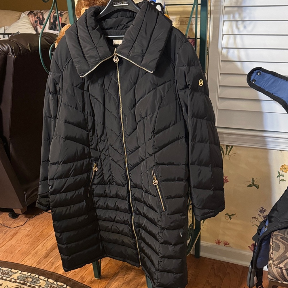 MICHAEL Michael Kors Black Puffer Jacket